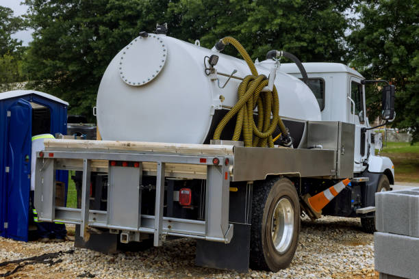 Best Construction site porta potty rental  in Albertville, MN