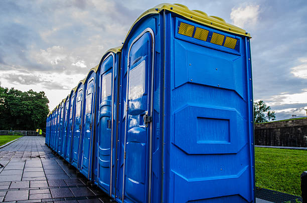 Best Luxury portable toilet rental  in Albertville, MN